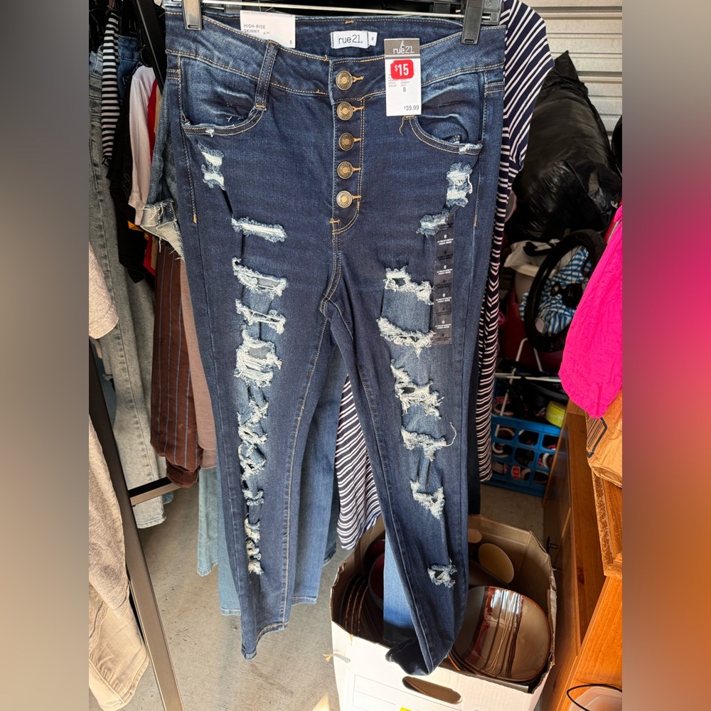 Rue21 distressed skinny jeans